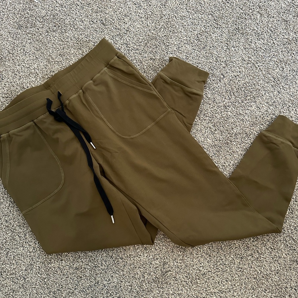 Zyia joggers